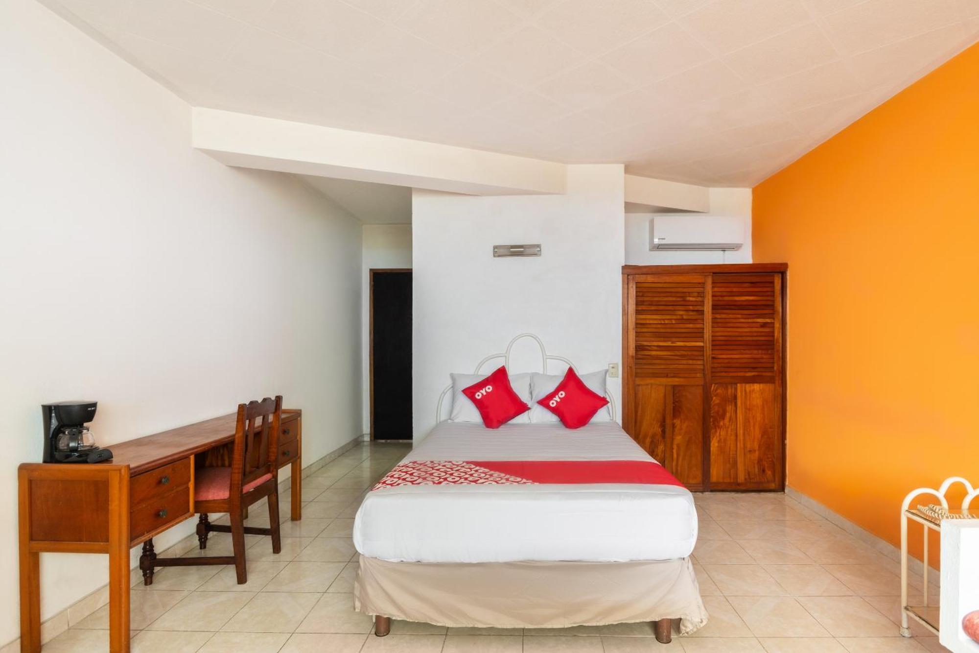 Oyo Hotel Casa Blanca Martínez de La Torre Kültér fotó